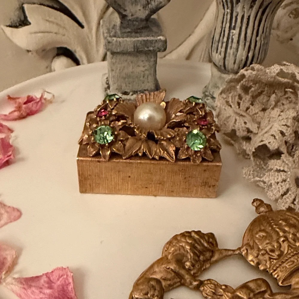 Florenza Vintage Gold Floral Jeweled Matchbox with Pearl Accent - Picture 8 of 9